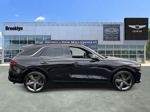 Used 2025 Genesis GV70 3.5T Sport w/ Sport Advanced Package image 2