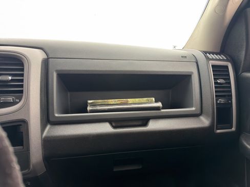 Used 2017 RAM 2500 Tradesman w/ Chrome Appearance Group image 25