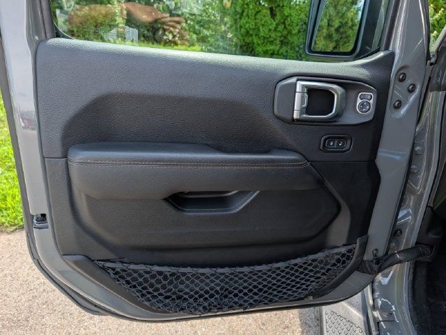Used 2022 Jeep Gladiator Overland AWD/4WD image 33