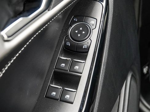 Used 2022 Ford Explorer ST image 30