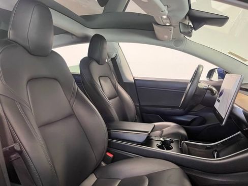 Used 2019 Tesla Model 3 Standard Range Plus image 10