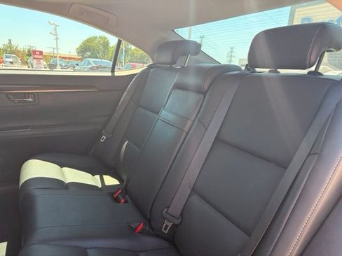 Used 2017 Lexus ES 350 w/ Premium Package FWD image 8
