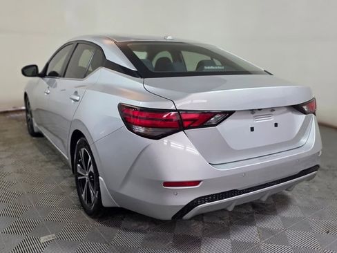 Used 2020 Nissan Sentra SV image 4