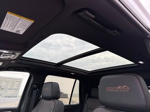 New 2026 Chevrolet Tahoe High Country AWD/4WD image 14