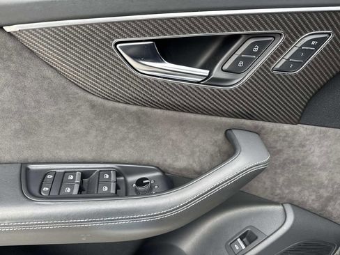 Used 2022 Audi RS Q8 image 22