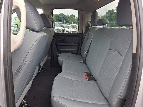 Used 2018 RAM 1500 Express AWD/4WD image 21