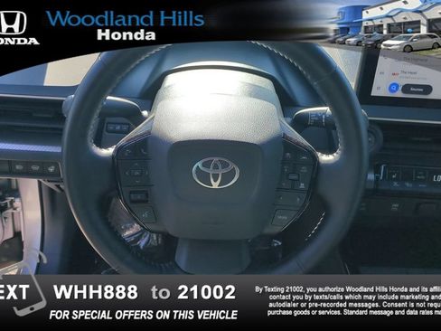 Used 2024 Toyota Prius XLE FWD image 10