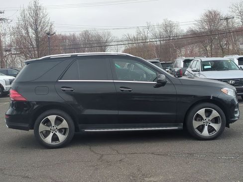 Used 2018 Mercedes-Benz GLE 350 4MATIC image 2