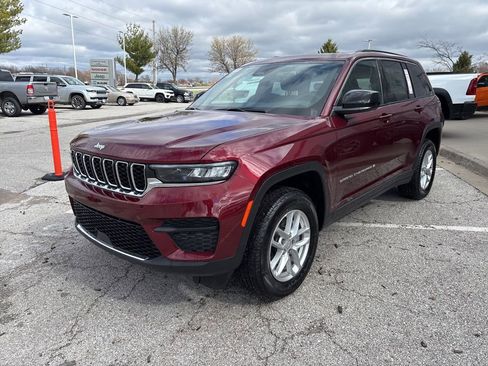 New 2026 Jeep Grand Cherokee Laredo X AWD/4WD image 13