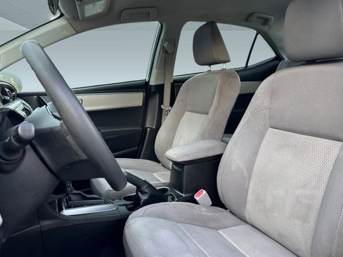 Used 2014 Toyota Corolla LE image 22