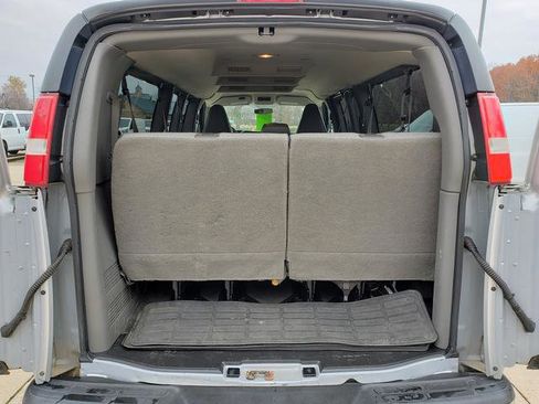 Used 2016 Chevrolet Express 3500 LT w/ LT Preferred Equipment Group image 5