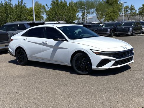 Used 2026 Hyundai Elantra Sport FWD image 32