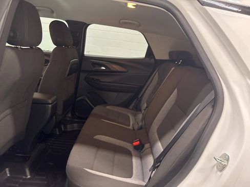 Used 2022 Chevrolet TrailBlazer LT image 11