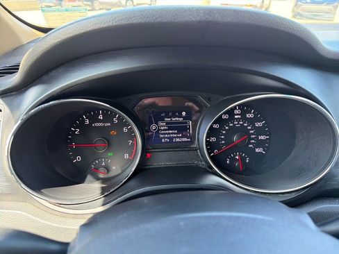 Used 2017 Kia Sedona LX w/ LX Essentials Premium Package image 21