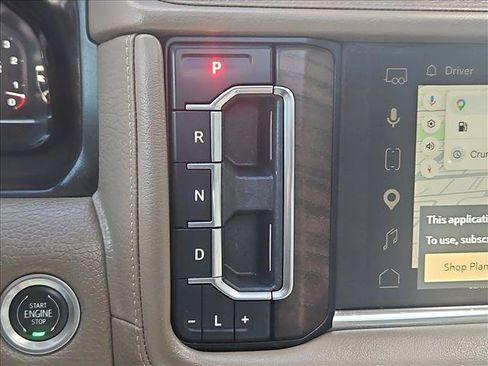 Used 2023 GMC Yukon Denali AWD/4WD image 12