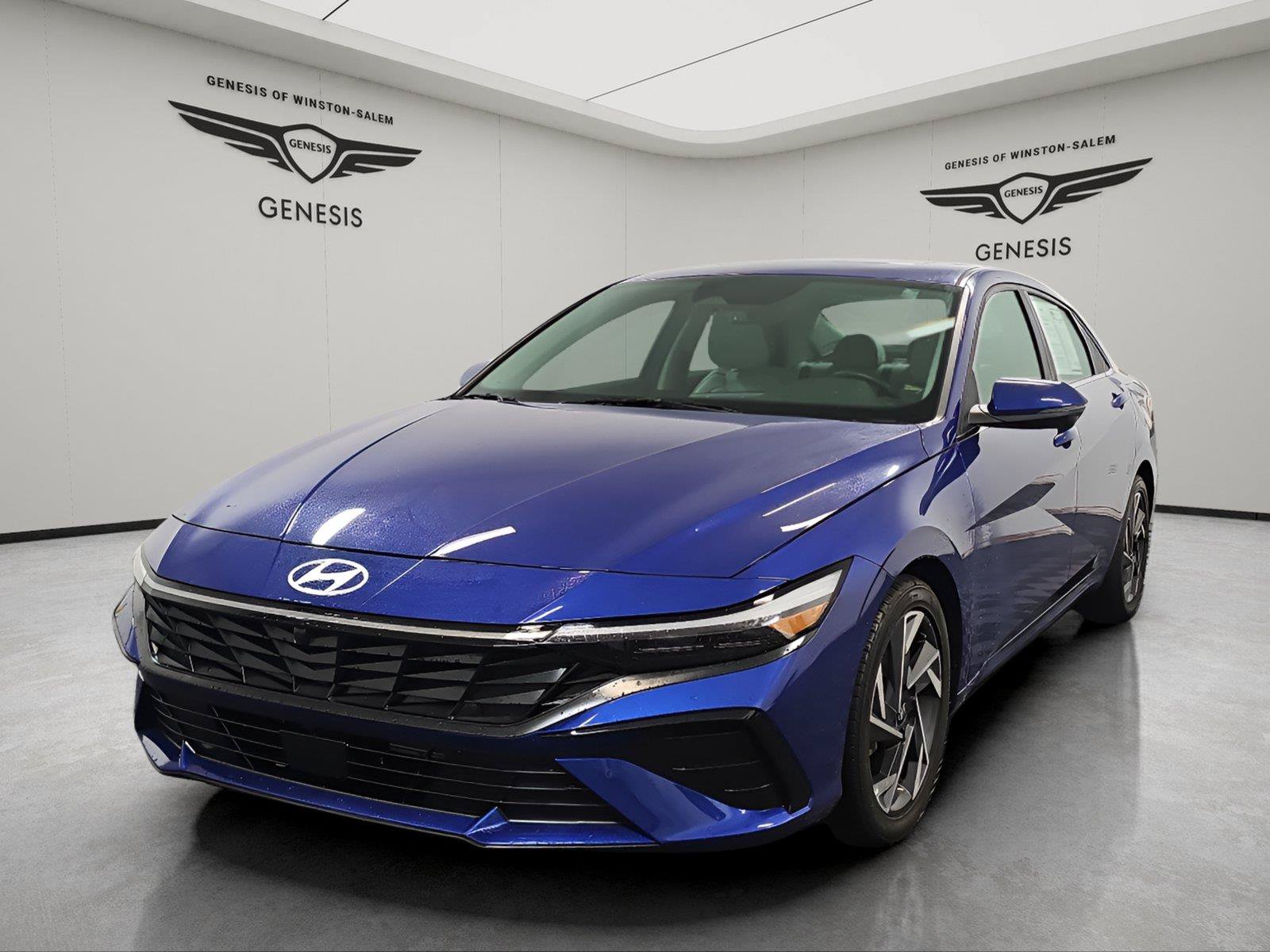 Used 2024 Hyundai Elantra Limited FWD image 1
