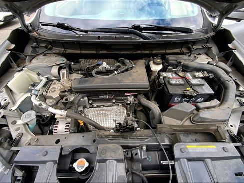 Used 2018 Nissan Rogue SL image 20