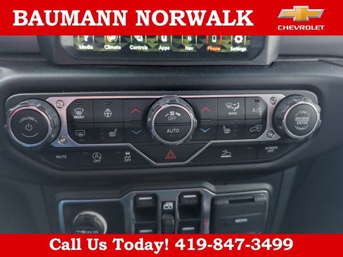 Used 2022 Jeep Wrangler Unlimited Sport AWD/4WD image 27