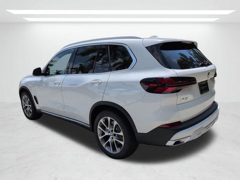 New 2026 BMW X5 sDrive40i w/ Parking Assistance Package RWD image 6