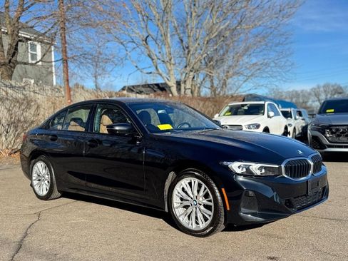 Used 2023 BMW 330i xDrive Sedan w/ Driving Assistance Package image 8