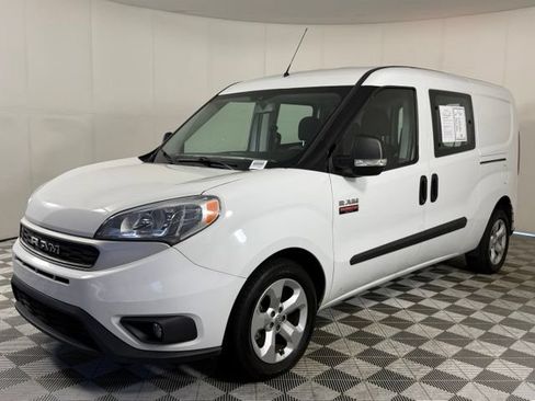 Used 2022 RAM ProMaster City Wagon w/ Lights & Wheels Group FWD image 2