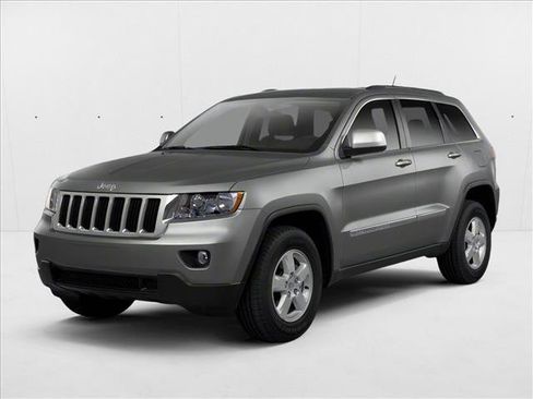 Used 2013 Jeep Grand Cherokee Laredo image 1