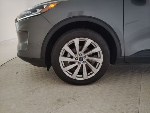 Certified 2022 Ford Escape Titanium w/ Titanium Elite Package image 24