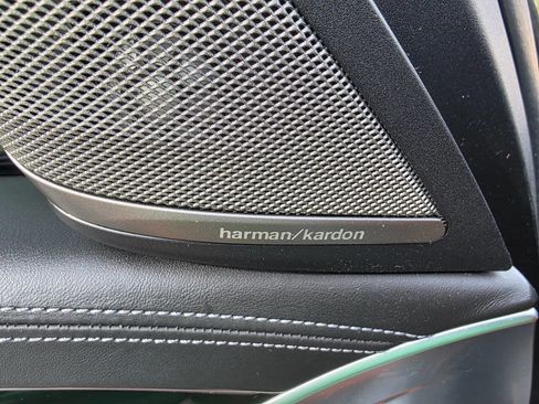 Used 2018 BMW M5 image 11