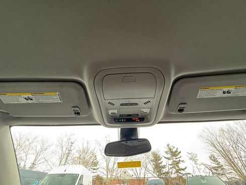 Used 2023 GMC Acadia SLT w/ Trailering Package image 30