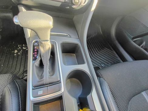 Used 2019 Kia Optima S image 30