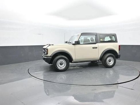 New 2026 Ford Bronco 2-Door AWD/4WD image 4