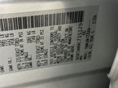 Used 2024 Nissan Rogue S image 27