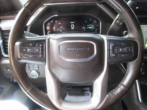 Used 2024 GMC Sierra 2500 Denali w/ Denali Reserve Package AWD/4WD image 37