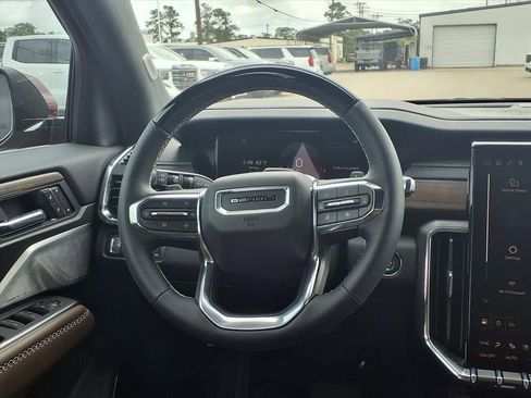 New 2026 GMC Acadia Denali Ultimate FWD image 10