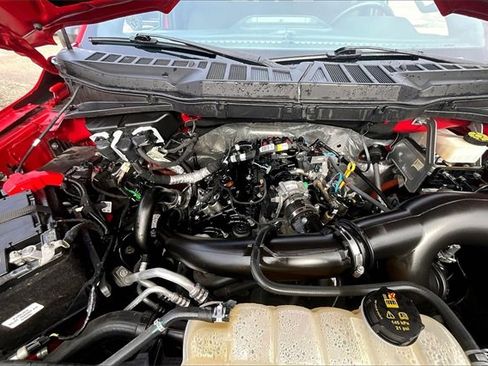 Used 2022 Ford F150 XLT w/ Equipment Group 302A High image 9