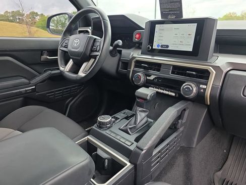 Used 2024 Toyota Tacoma TRD Off-Road image 16