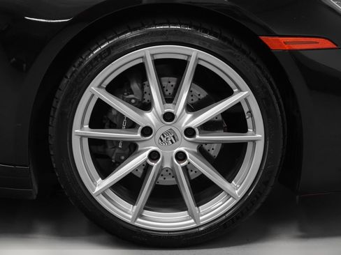 Certified 2022 Porsche 911 Carrera RWD image 17
