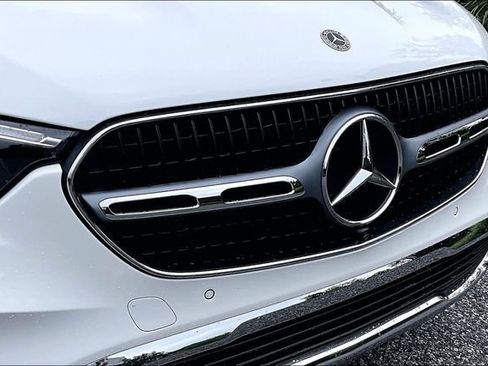 Certified 2026 Mercedes-Benz GLC 300 4MATIC image 37