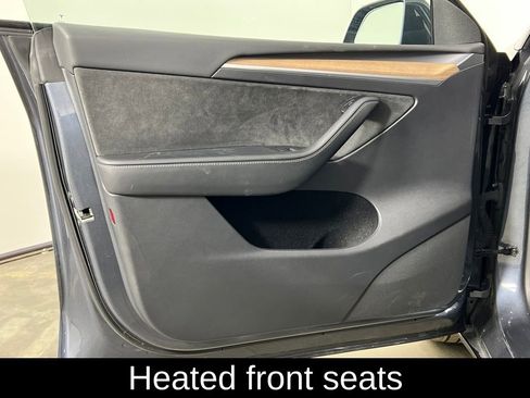 Used 2023 Tesla Model Y Long Range image 18