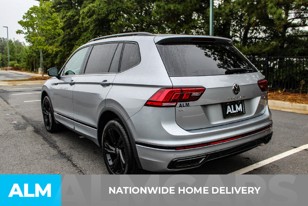 Used 2023 Volkswagen Tiguan SE R-Line AWD/4WD image 4