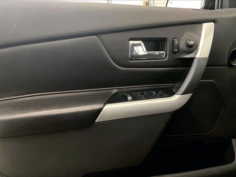 Used 2013 Ford Edge SEL image 22