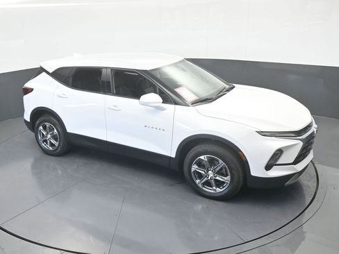 Used 2024 Chevrolet Blazer LT image 50
