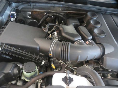 Used 2022 Toyota 4Runner SR5 AWD/4WD image 53