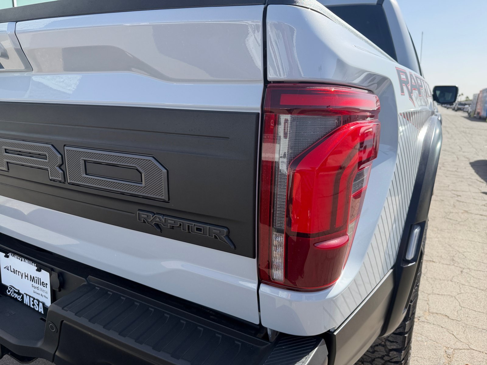 Used 2025 Ford F150 Raptor AWD/4WD image 30