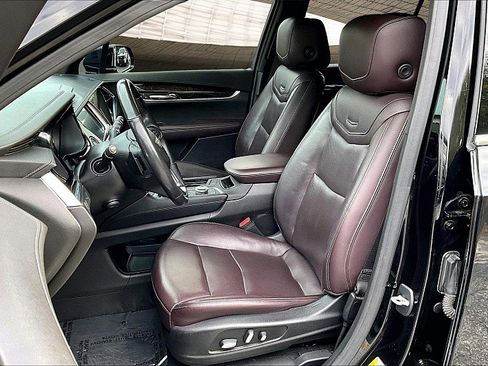 Used 2020 Cadillac XT6 Premium Luxury image 26