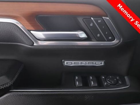 Used 2023 GMC Sierra 1500 Denali w/ Denali Reserve Package AWD/4WD image 21