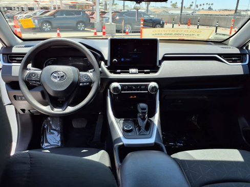 Certified 2025 Toyota RAV4 XLE AWD/4WD image 13