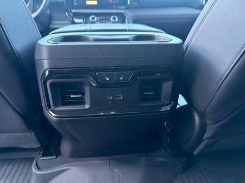 Used 2024 GMC Sierra 1500 AT4 w/ Technology Package AWD/4WD image 33