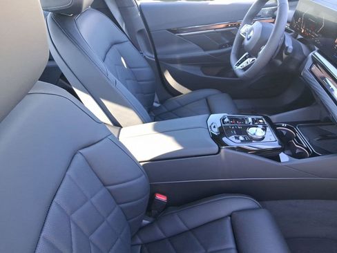 New 2026 BMW 540i xDrive w/ M Sport Package image 30