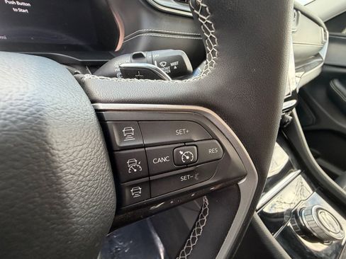 Used 2023 Jeep Grand Cherokee Laredo w/ Luxury Tech Group I image 24